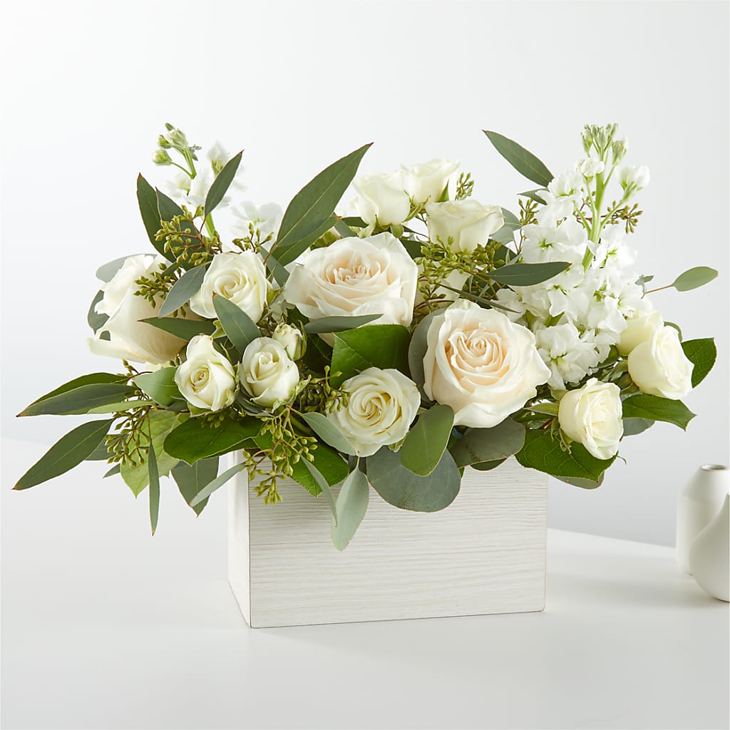 Fresh Linen Box Bouquet – Family Fare Supermarkets #3785, Omaha NE