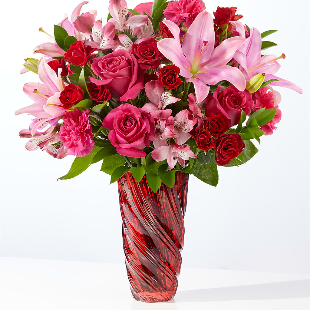 In Love Bouquet with Luxe Swirl Vase – Family Fare Supermarkets #3785, Omaha NE