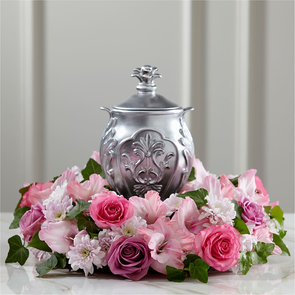 Glorious Tribute Arrangement – Family Fare Supermarkets #3785, Omaha NE