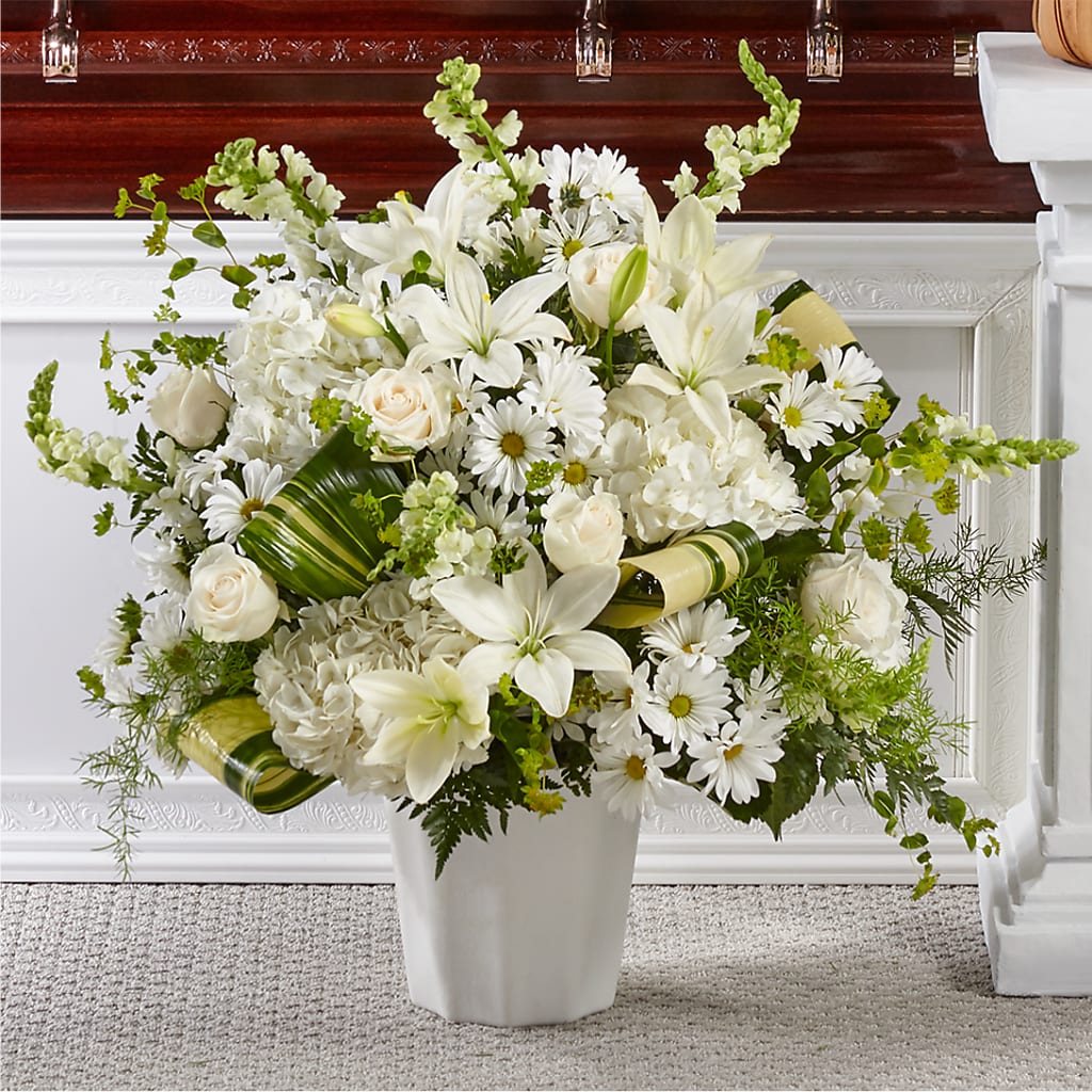 Thoughts of Tranquility Floor Basket – Family Fare Supermarkets #3785, Omaha NE