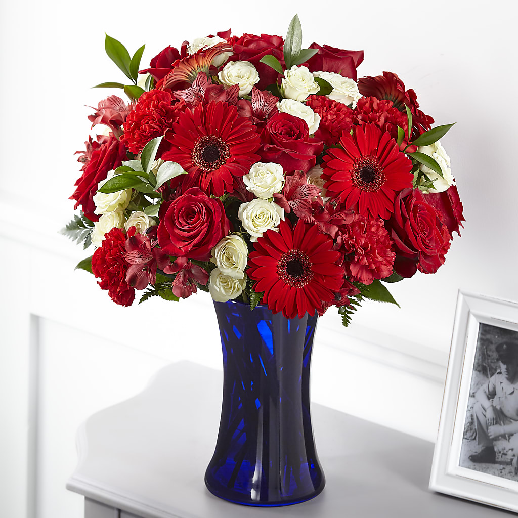 Hearts Embrace Bouquet – Family Fare Supermarkets #3785, Omaha NE