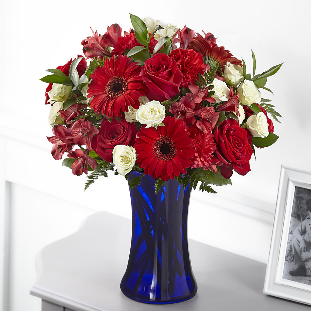 Hearts Embrace Bouquet – Family Fare Supermarkets #3785, Omaha NE
