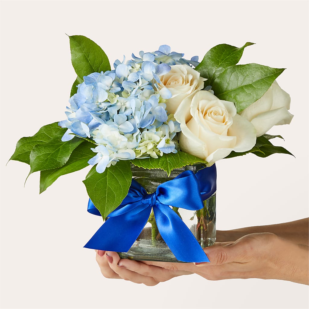 Sky Blue Delight Bouquet –  Family Fare Supermarkets #3785, Omaha NE