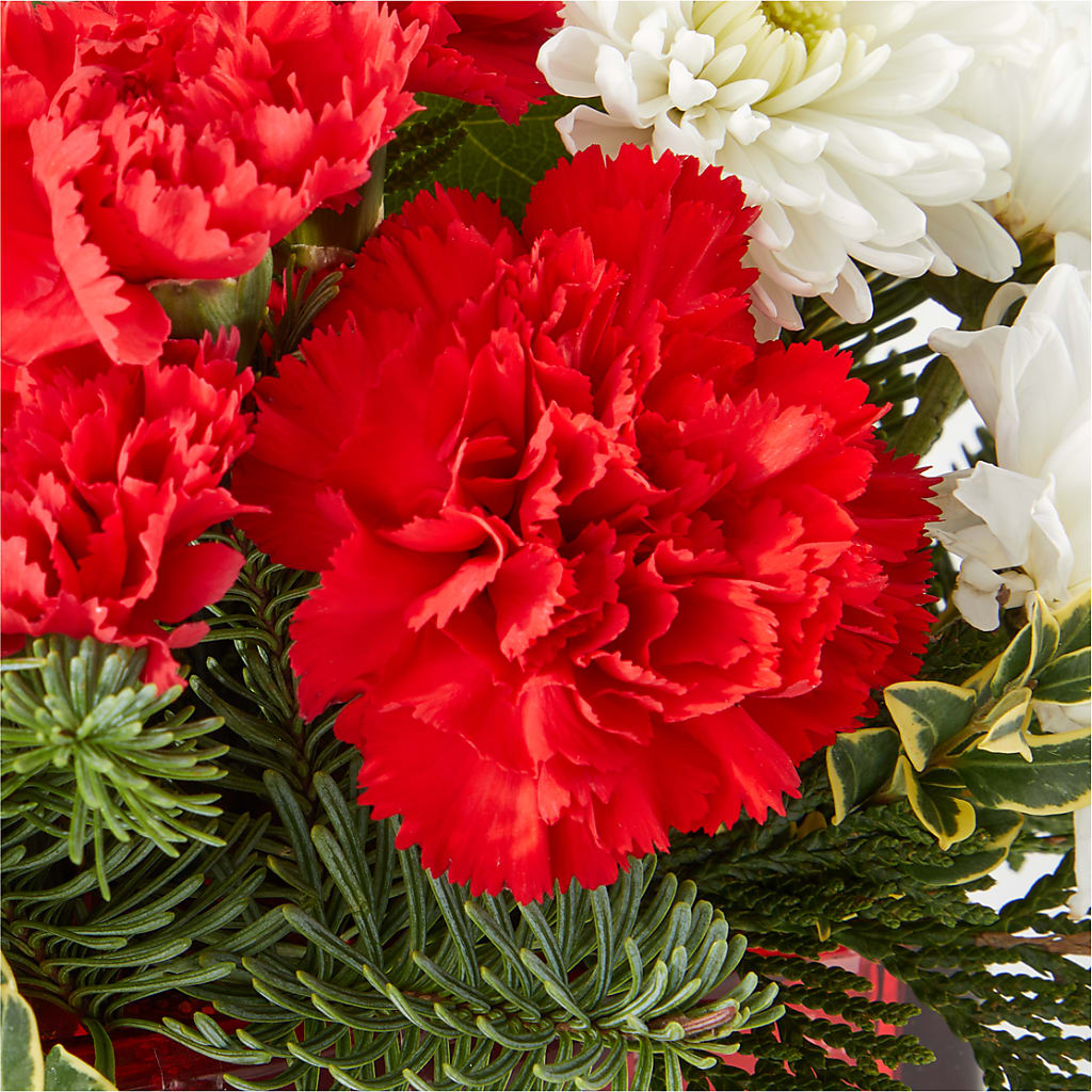 Christmas Market Bouquet –  Family Fare Supermarkets #3785, Omaha NE