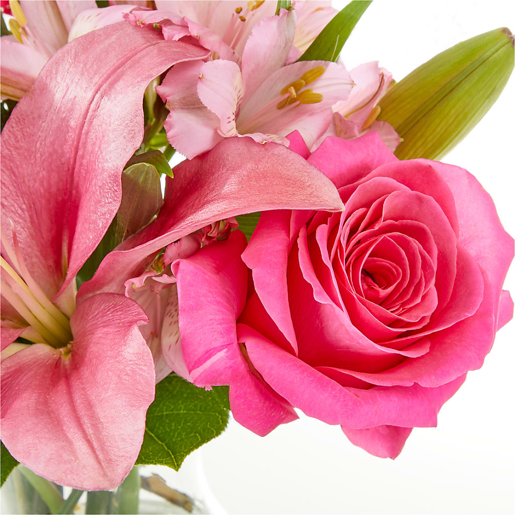 Lots of Love Bouquet –  Family Fare Supermarkets #3785, Omaha NE