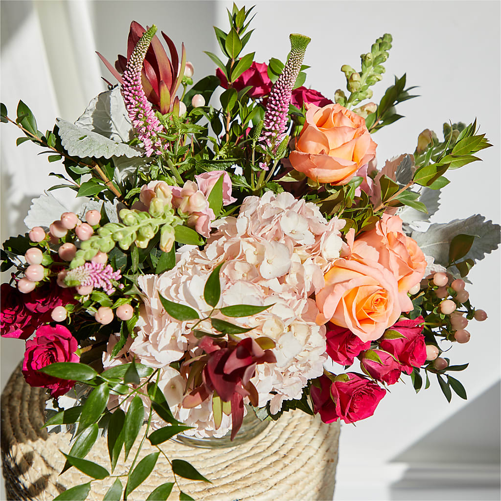 Glitz & Glam Bouquet –  Family Fare Supermarkets #3785, Omaha NE